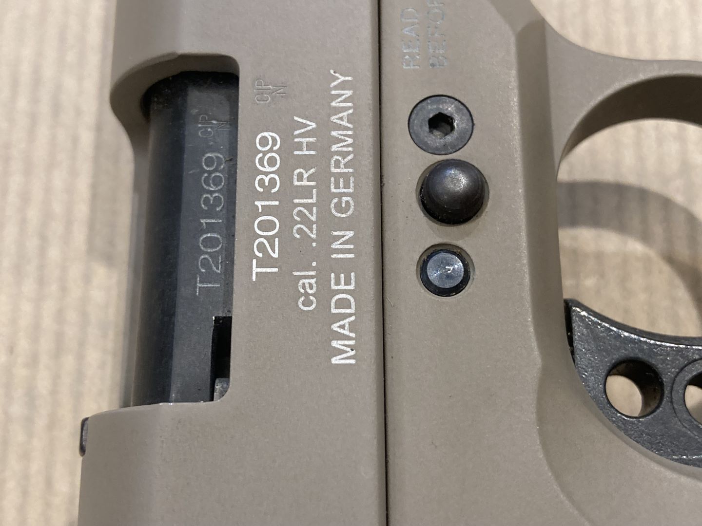 pistolet Sig Sauer mod. 1911/22 couleur sable calibre 22 lr. pistolet Sig Sauer mod. 1911/22 couleur sable calibre 22 lr. – Image 3
