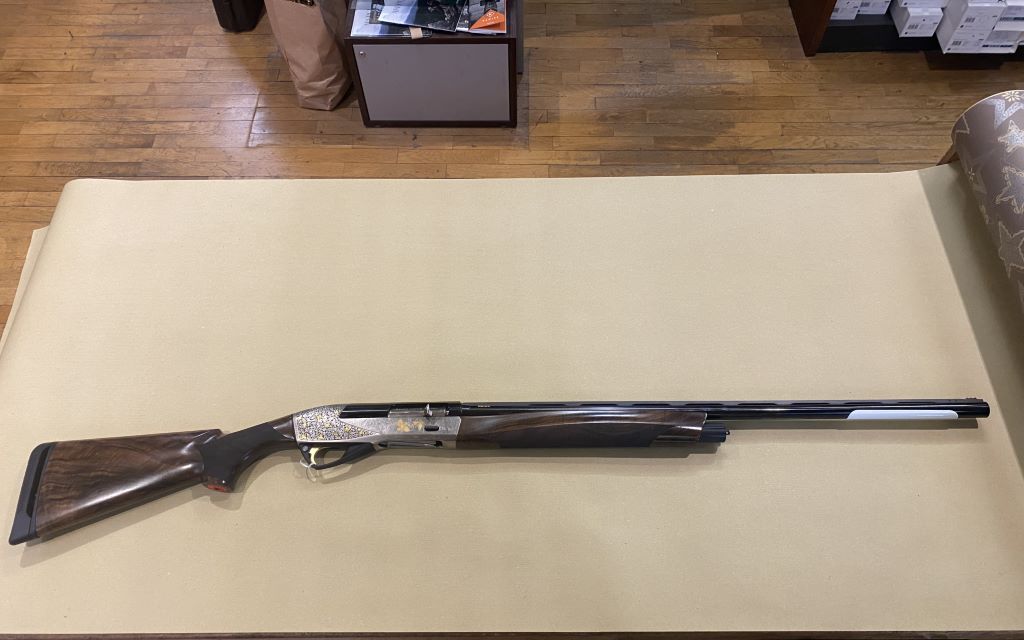 FUSIL BENELLI RAFFAELLO EDITION LIMITE BEST ADVANCE NUMEROTE 433/500 20/76 70 cm CI BOIS GR 4 FUSIL BENELLI RAFFAELLO EDITION LIMITE BEST ADVANCE NUMEROTE 433/500 20/76 70 cm CI BOIS GR 4